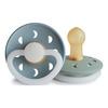 FRIGG Moon Phase Rund Latex Stone Blue Night/Sage Night - Flere størrelser